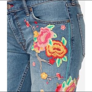 Johnny Was The Blossom Boyfriend Embroidered Jeans.